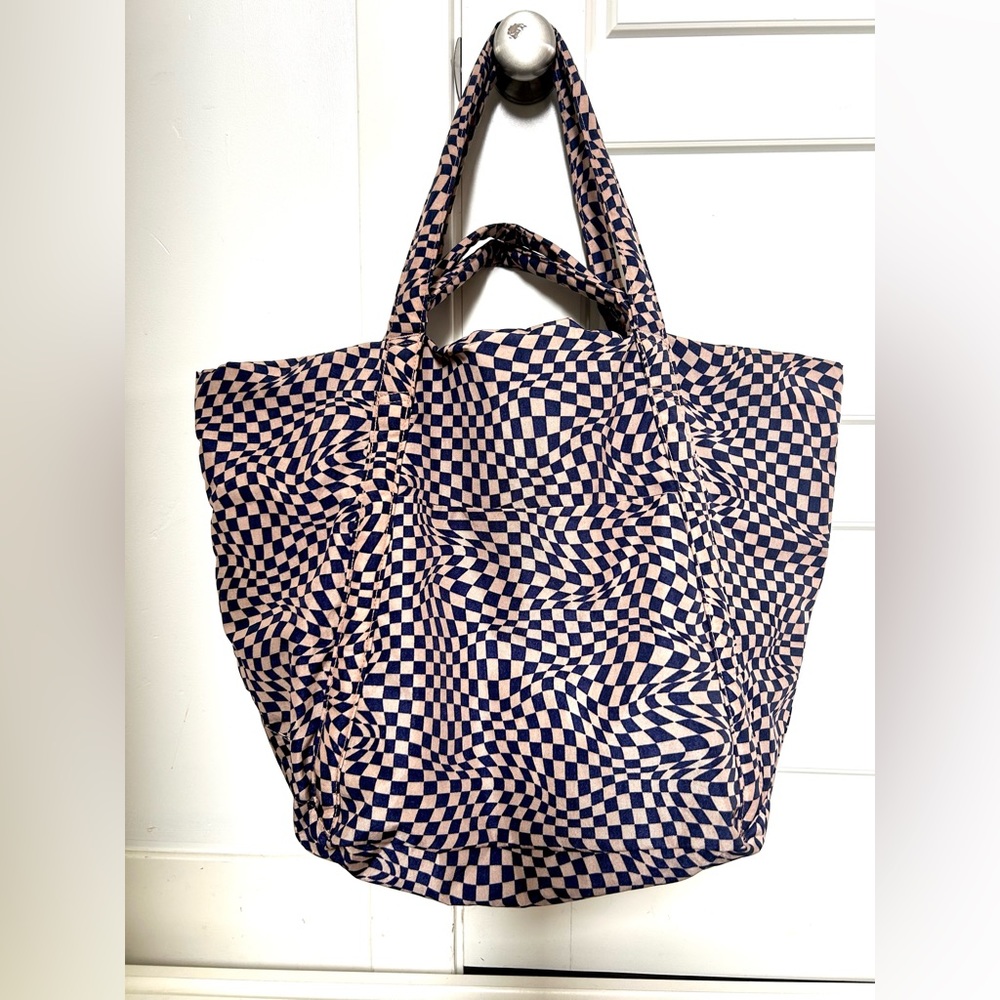 BAGGU Trippy Checker Travel Cloud Bag NWT